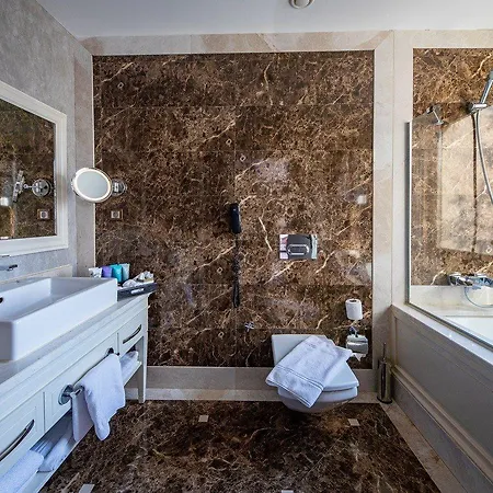 Vogue Supreme Bodrum トルバ