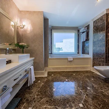 Vogue Supreme Bodrum ホテル